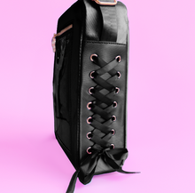 Load image into Gallery viewer, ♡ Crossbody Cuties Ita Bag Black ♡
